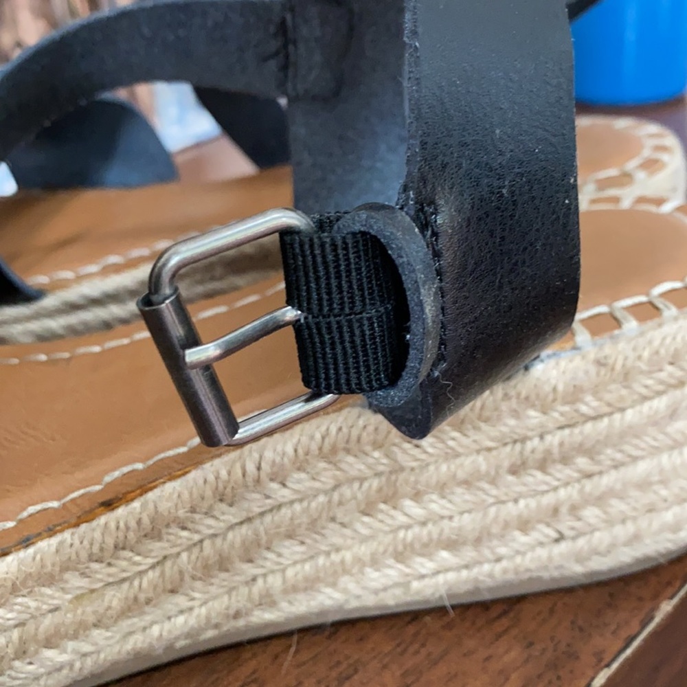 Target sandals - Picture 5 of 6